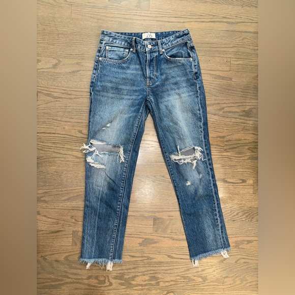 Free People We The Free Distressed Medium Wash Denim Jeans Womens size 26 - Picture 1 of 6